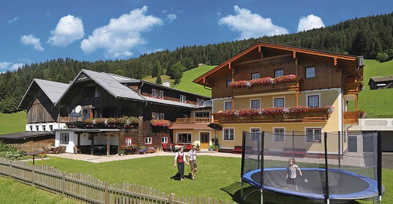 Urlaub auf dem Bauernhof in Radstadt - Ferienwohnungen am Unterhagmoos